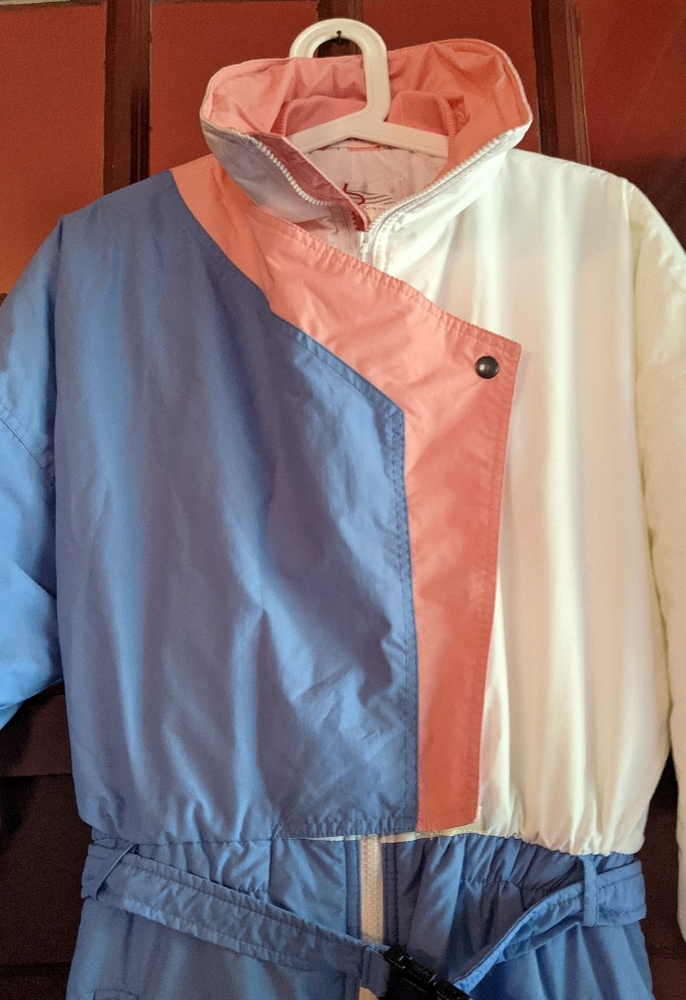 Vintage 90's pastel snowsuit🏂🌨️⛷️ - Picture 2 of 15